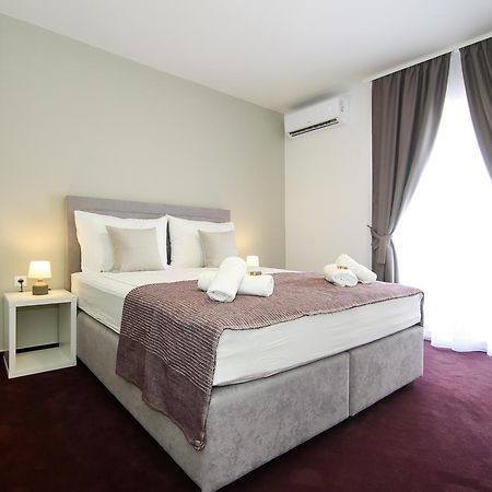 Maxim Rooms & Apartments Split Bagian luar foto