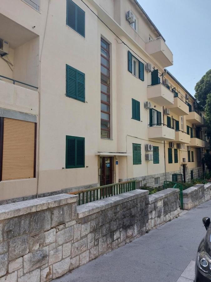 Maxim Rooms & Apartments Split Bagian luar foto