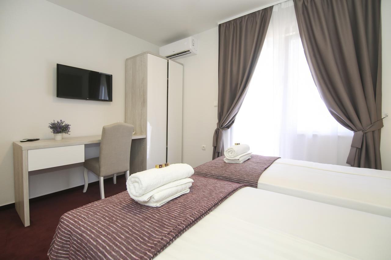 Maxim Rooms & Apartments Split Bagian luar foto
