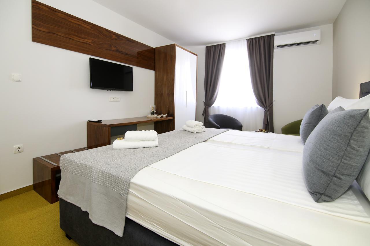 Maxim Rooms & Apartments Split Bagian luar foto