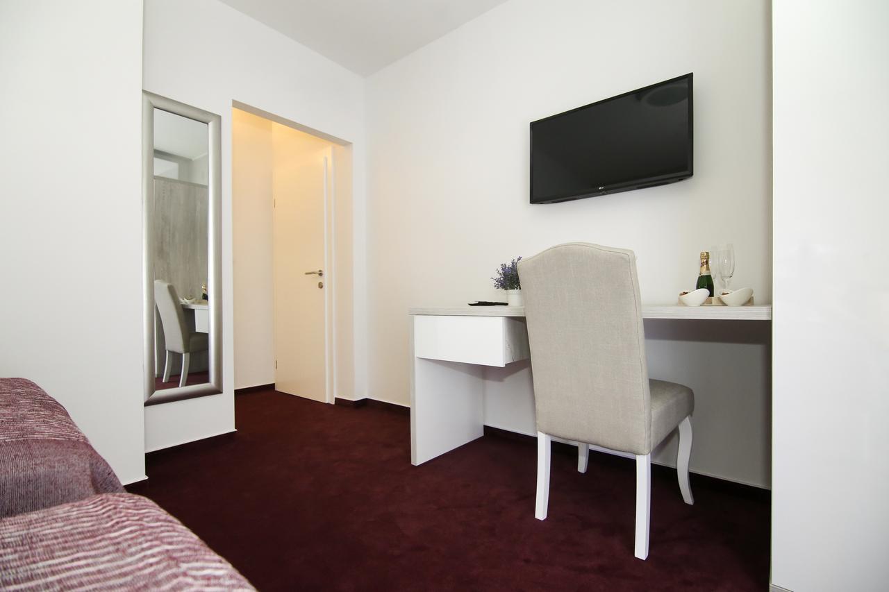 Maxim Rooms & Apartments Split Bagian luar foto
